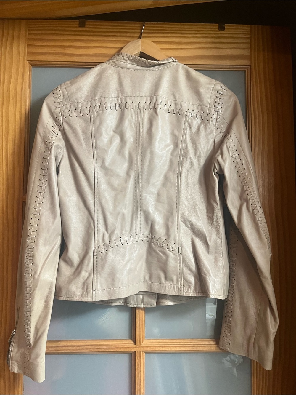 Black Rivet asymmetrical leather moto biker jacket in light taupe - Picture 3 of 13